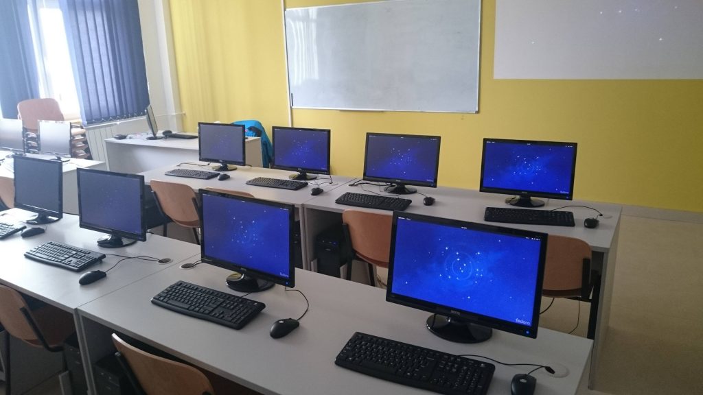 Computer lab in Serbia powered by Fedora